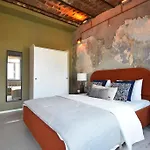 Villa Stunning 6br 4bath Near Tram *