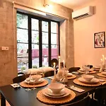 Villa Stunning 6br 4bath Near Tram *