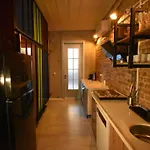 Villa Stunning 6br 4bath Near Tram Istanbul