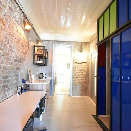 Villa Stunning 6br 4bath Near Tram İstanbul