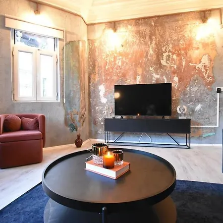 Villa Stunning 6br 4bath Near Tram