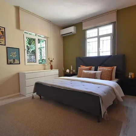 Stunning 6br 4bath Near Tram * اسطنبول
