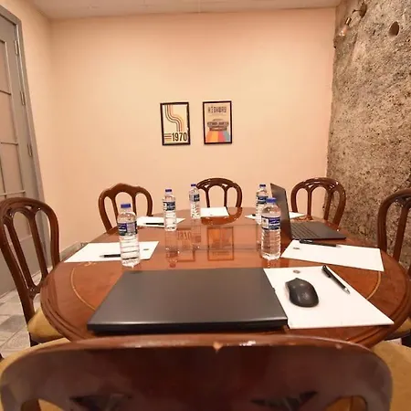 Stunning 6br 4bath Near Tram فيلة *