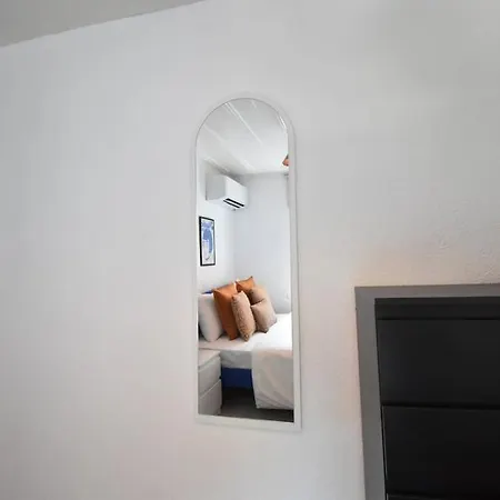 فيلة Stunning 6br 4bath Near Tram