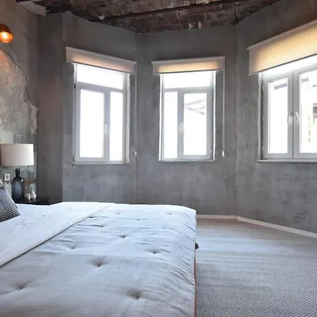 Stunning 6br 4bath Near Tram فيلة