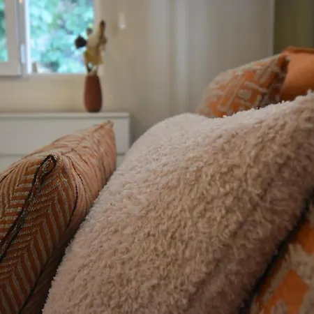 Stunning 6br 4bath Near Tram * اسطنبول