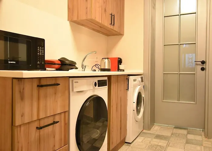 빌라 Stunning 6br 4bath Near Tram