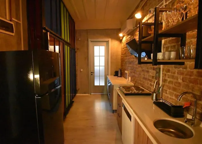 빌라 Stunning 6br 4bath Near Tram 이스탄불